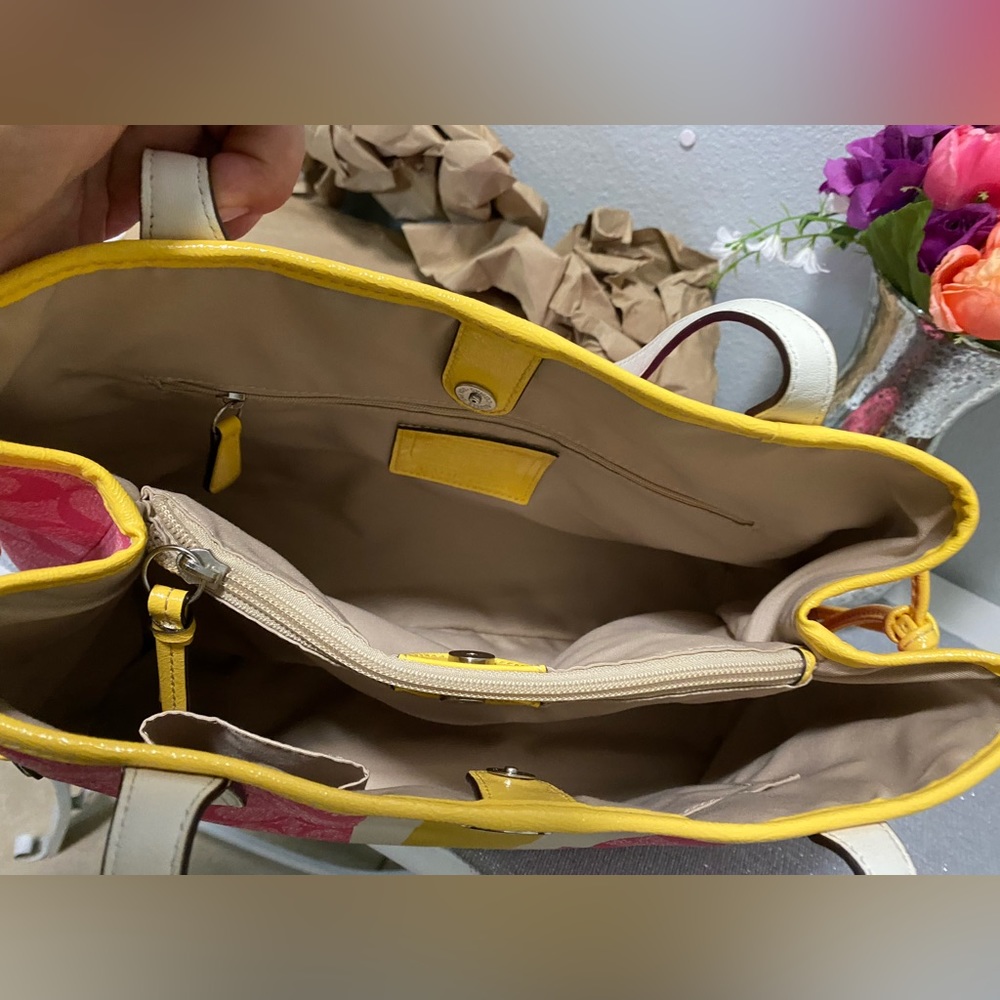 Coach handbag - Picture 6 of 15